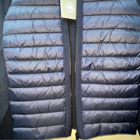 CANADA GOOSE HyBridge Knit Packable Jacket IN Navy NWT size XS - Picture 10 of 13